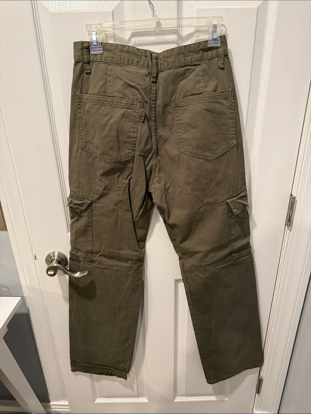 Stradivarius Green Cargo Pants - Picture 7 of 7